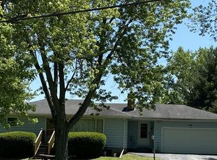 1343 Norfolk Ave, Crete, IL 60417