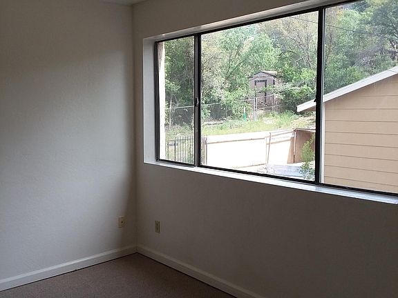 Small bedrooms, large windows. Lots of fresh air.