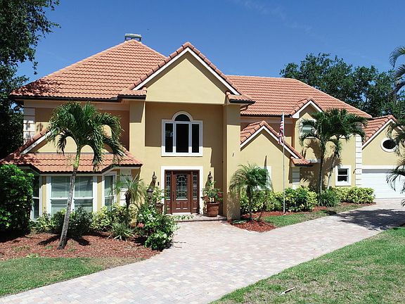 2nd image of 643 Woodbridge Dr
