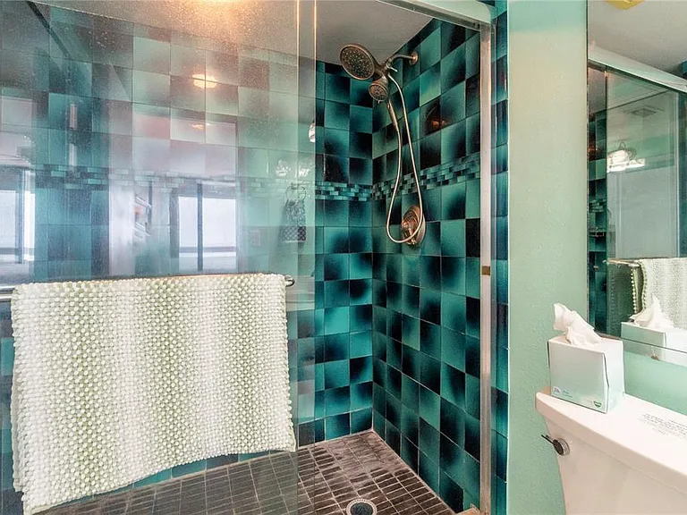 17900 Gulf Blvd #11C — Photo 31