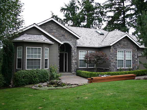 More pics on listing website   ...   