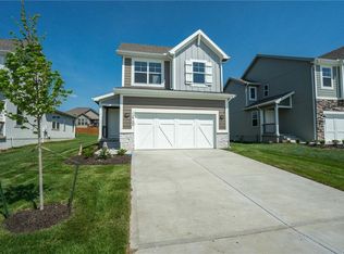 12703 S Burrows St, Lees Summit, MO 64086