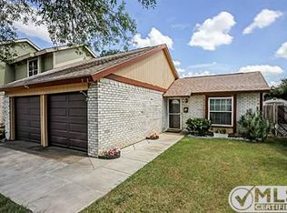 2926 Brush Crk, Grand Prairie, TX 75052