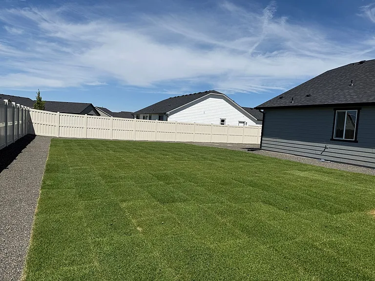 11121 Bluefield Dr — Photo 25