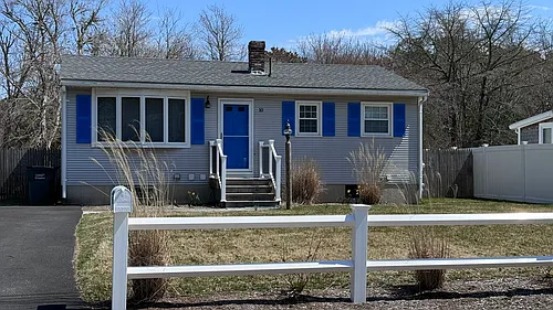 10 Breezy Point Rd Photo 1