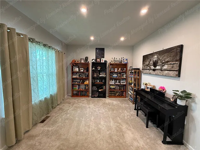 2418 David Grey Cir — Photo 5