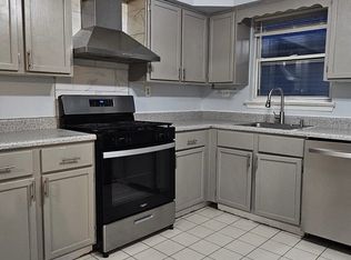 26 Lincoln Rd #2, Newark, NY 14513