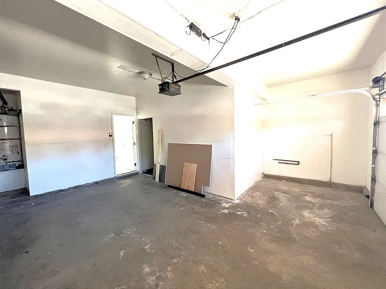 16547 War Cloud Dr — Photo 32