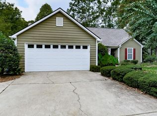 10 Maddox Rd, Acworth, GA 30102