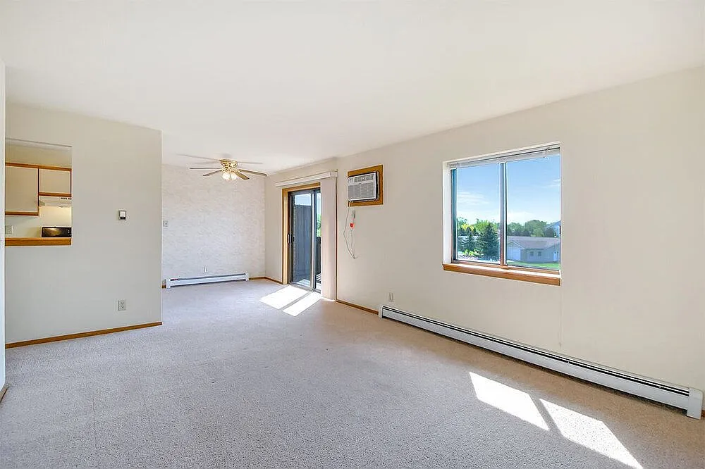 Apple Tree Apartments — Photo 3
