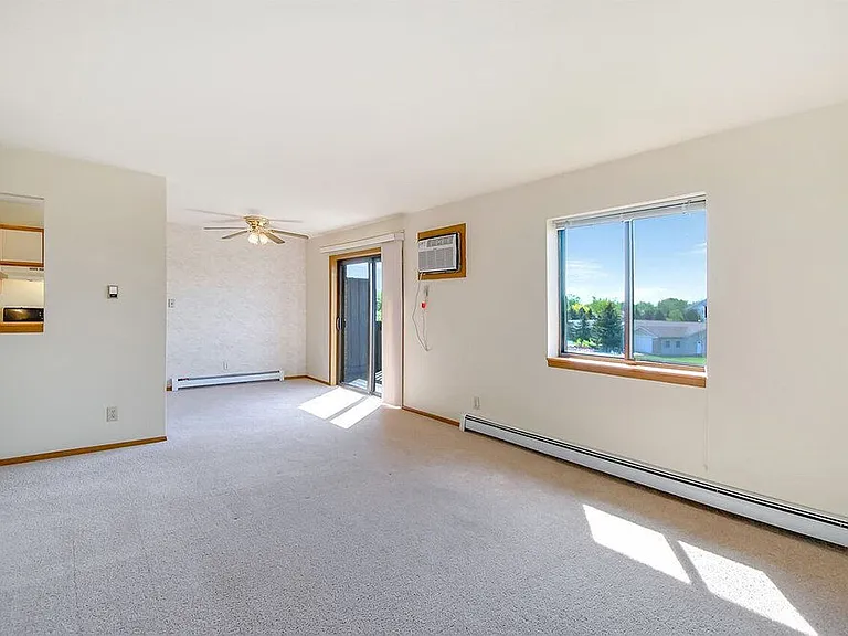 Apple Tree Apartments — Photo 16