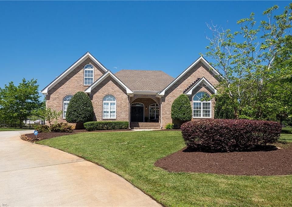 1st image of 3104 Stonewood Dr