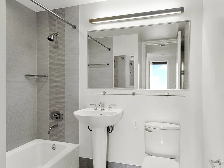 200 W 67th St #10B — Photo 5