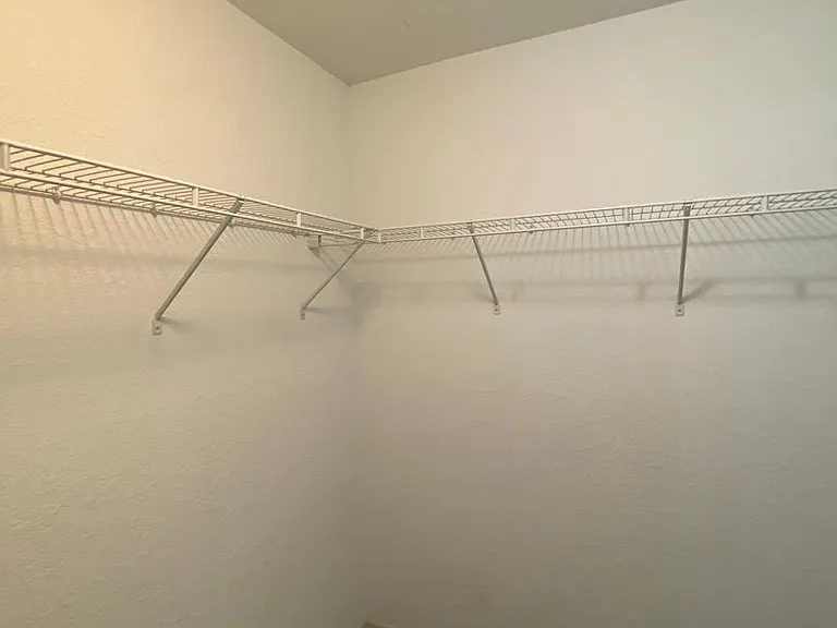 16618 SW 31st Cir — Photo 18
