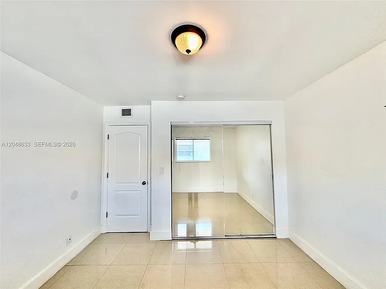 1540 SW 5th Pl #4 — Photo 24