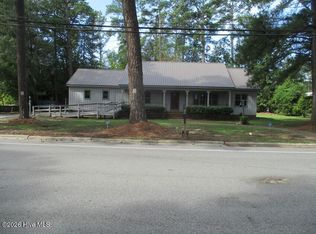 505 N East Street, Roseboro, NC 28382