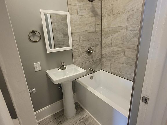 4th image of 953 Edmund Ave APT 4