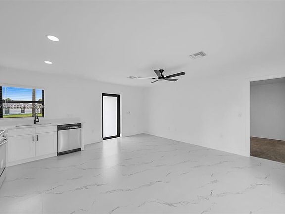 4th image of 4986 Fairway Ct