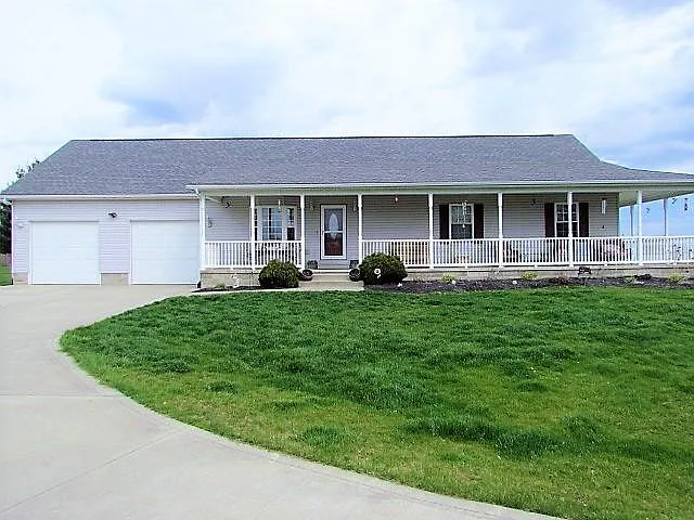 1040 Carroll Eastern Rd NE photo 1