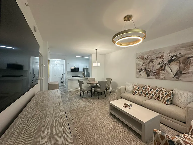 630 Sapodilla Ave #104 — Photo 11