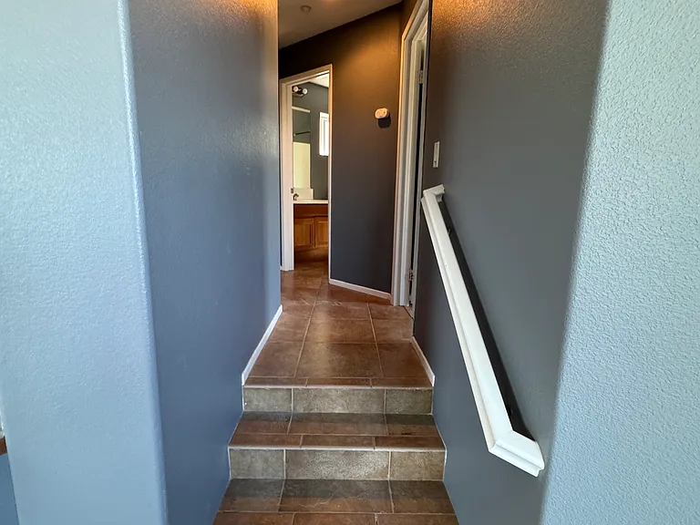 400 Almond Rd — Photo 12