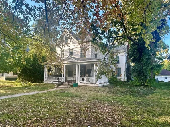 413 W Court St, Paris, IL 61944