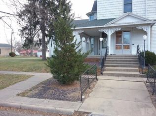 450 S 4th St, Warsaw, IL 62379