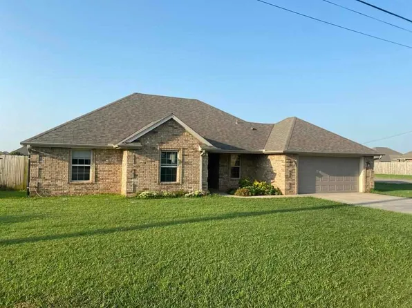 1202 1st St, Elgin, OK 73538