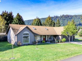 12 Emerald Dr, Carson, WA 98610