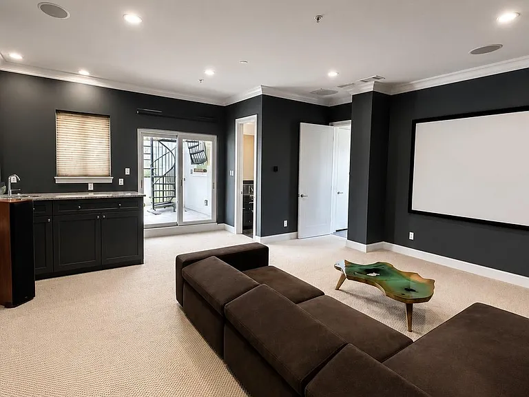 2211 Worthington St — Photo 28