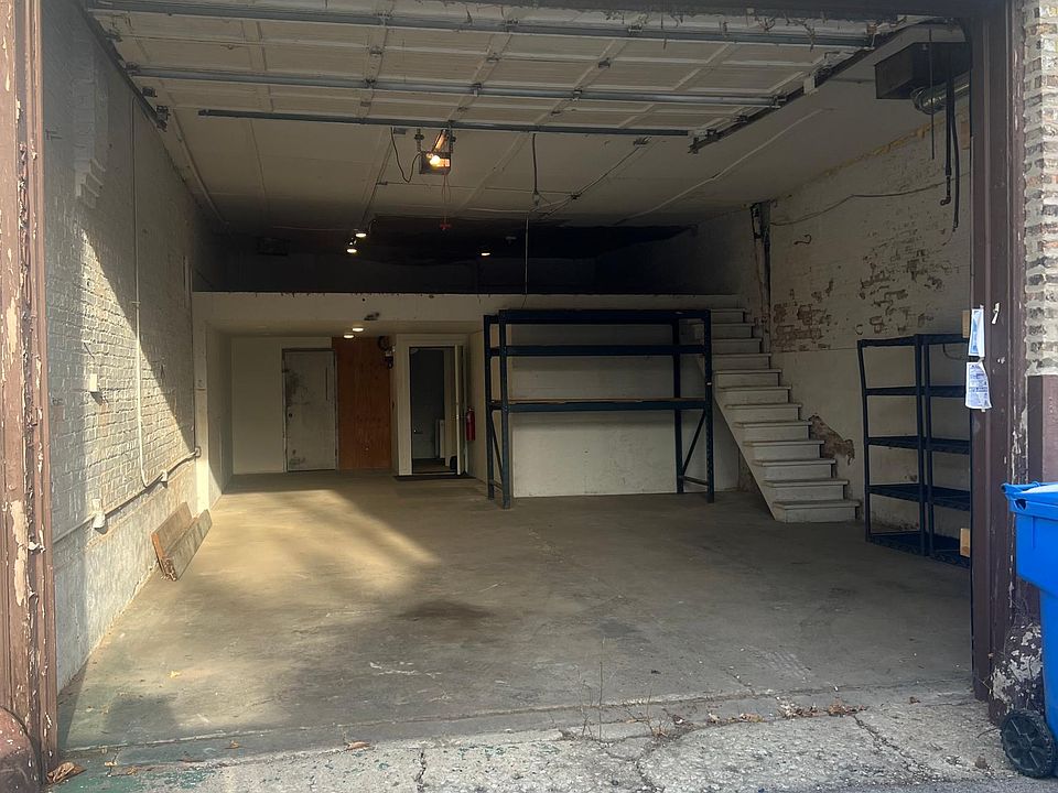 1st image of 3960 N Elston Ave
