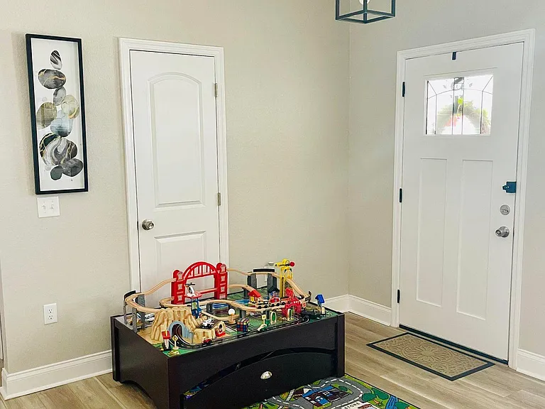 2139 Sutton Ridge Ave — Photo 4