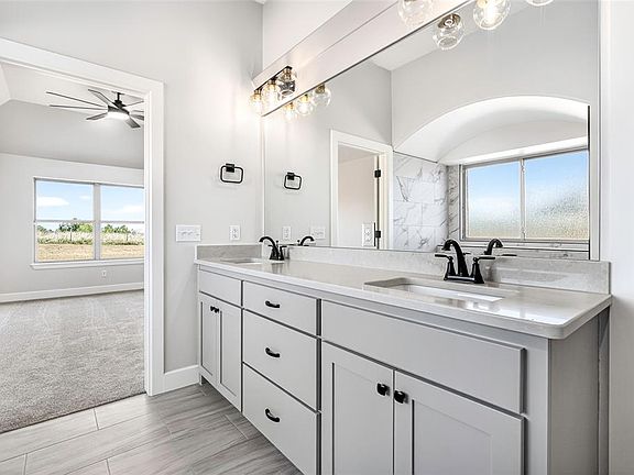 5th image of 10349 SW 49th St