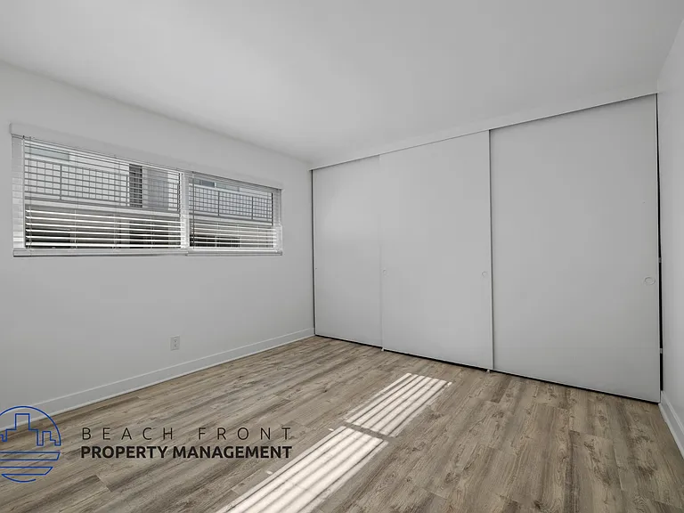 1625 Redondo Ave. — Photo 17