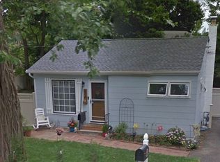 676 Wheeler Rd, Hauppauge, NY 11788