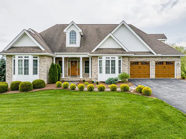 21030 Skyward Dr, Abingdon, VA 24211