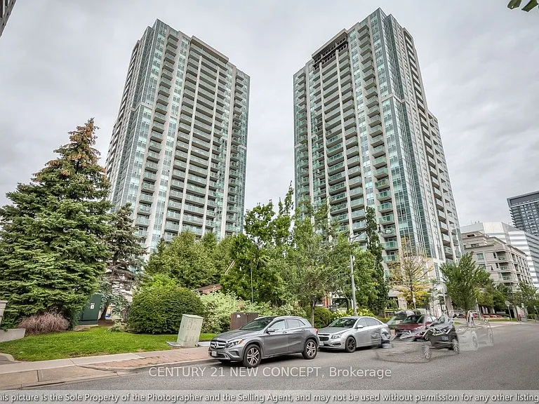 16 Harrison Garden Blvd #2506 — Photo 1