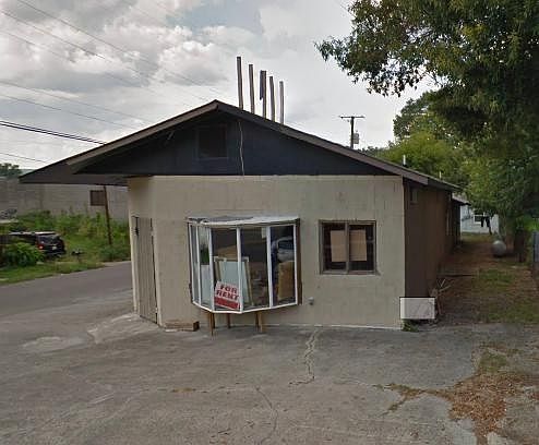 2nd image of 201 N Fredrick St