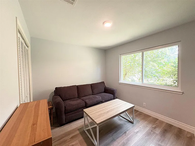 1404 Cedar Park Dr — Photo 24