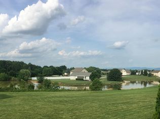 136 Deer Path Trl, Vonore, TN 37885