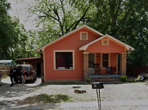 212 Montgomery St, Prichard, AL 36610