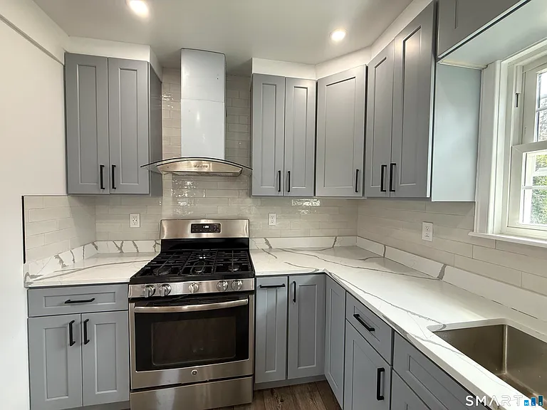 32 Hadley St — Photo 8