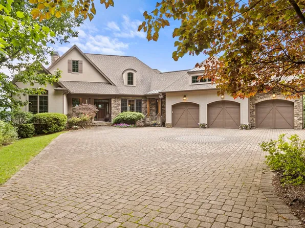 7 Halfnoon Trl, Travelers Rest, SC 29690