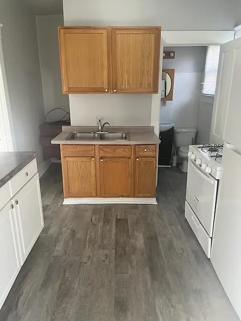 1 bed, $900 — Photo 4
