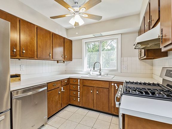 4th image of 4814 Chesterfield Dr