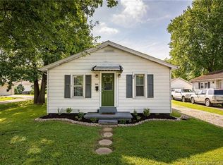 301 Hanger Ave, Sellersburg, IN 47172