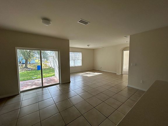 5th image of 1630 NW 11th Ter