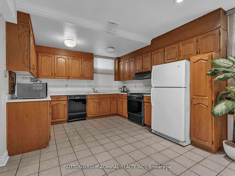 116 Goulding Ave — Photo 42