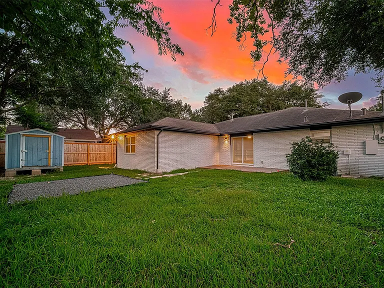 9614 Hammerly Blvd — Photo 39