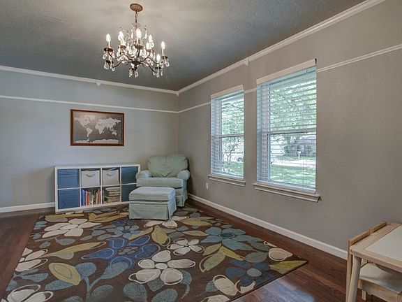 4th image of 2504 Peppertree Pl